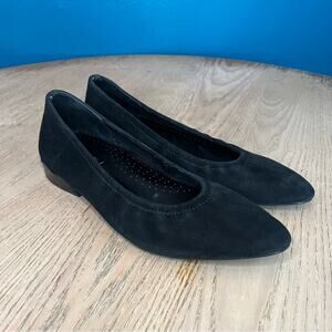 Van Eli Wavy Low Heel Pointed Toe Scrunch Flats Size 7.5-runs small!